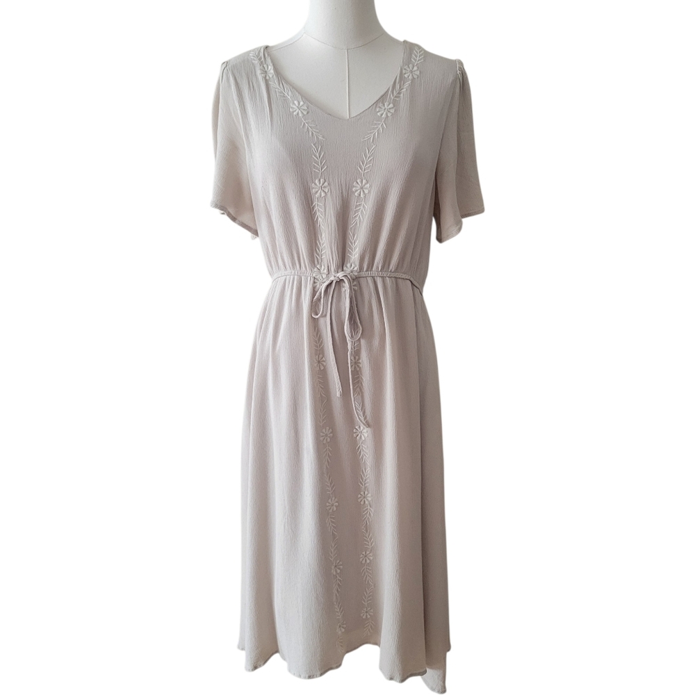 Hayden‎ Beige Embroidered Peasant Midi Dress Size Large